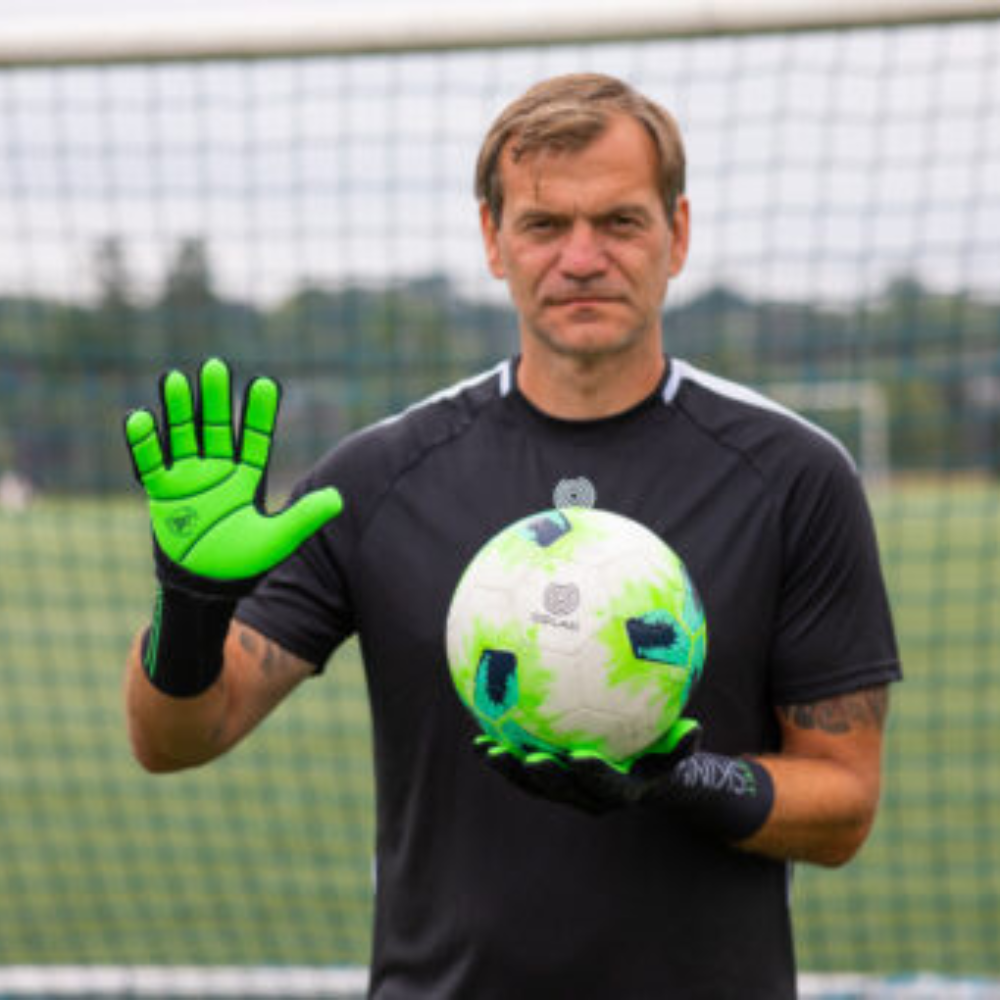 Goalkeeper Gloves – Skinn Wet by GGlab